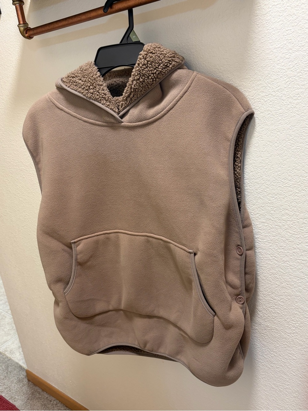 Men's Hooded Sherpa-Lined Vest in Taupe